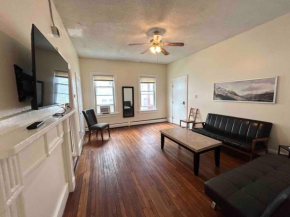Updated apartment near Whole Foods, Brown Univer